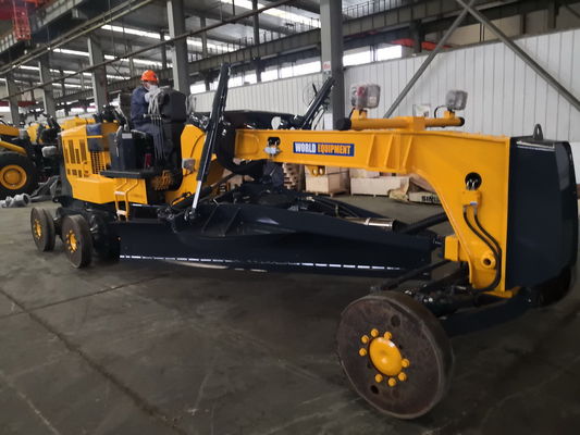 De Motornivelleermachine van Cummins 6BT5.9 met 3658mm de Landbouwgrond van de Bladlengte 135HP het Nivelleren